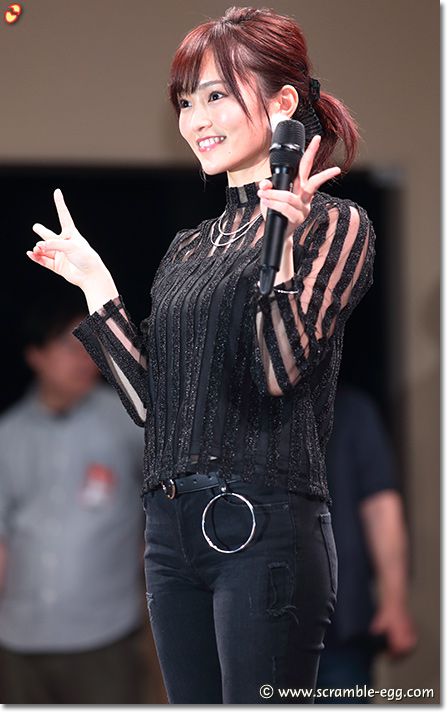 山本彩