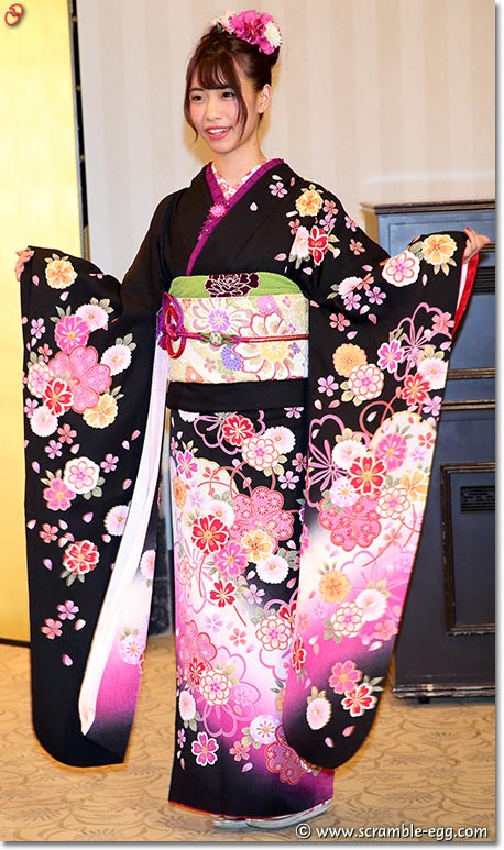 岡本尚子 晴れ着写真