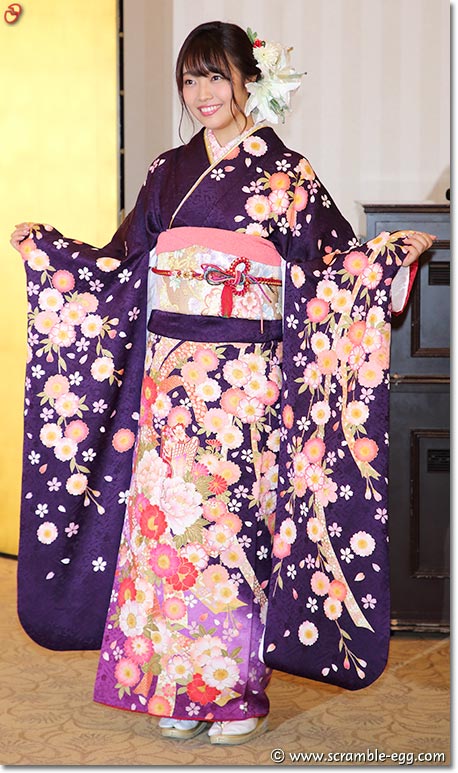 二村春香 晴れ着写真